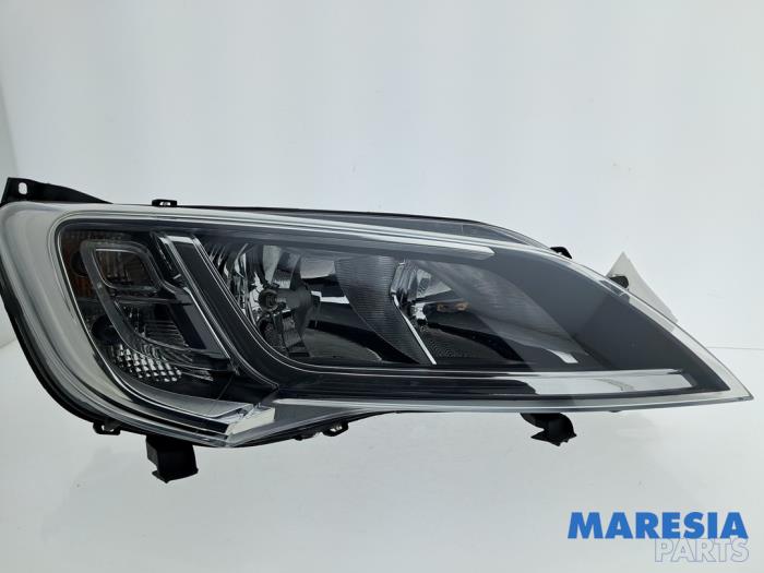 Używane Reflektor prawy Fiat Ducato (250) 2.3 D 180 Multijet Cena € 157,29 Z VAT oferowane przez Maresia Parts