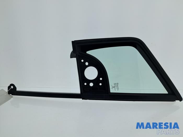 Usados Ventanilla triangular izquierda delante Citroen Berlingo 1.5 BlueHDi 100 Precio € 121,00 IVA incluido ofrecido por Maresia Parts