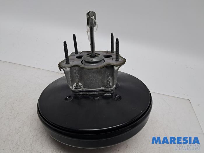 Usagé Servo frein Renault Espace (RFCJ) 1.6 Tce 200 Prix € 35,00 Règlement à la marge proposé par Maresia Parts