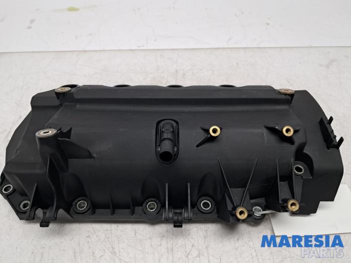 Usagé Couvercle soupapes Renault Twingo II (CN) 1.2 16V Prix € 39,99 Règlement à la marge proposé par Maresia Parts