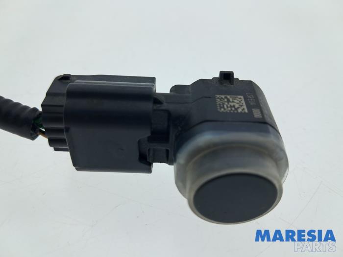 Usados Sensor PDC Renault Captur II (RJB) 1.3 Mild Hybrid 160 16V Precio € 19,50 Norma de margen ofrecido por Maresia Parts