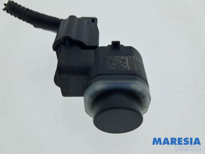 Usados Sensor PDC Renault Captur II (RJB) 1.3 Mild Hybrid 160 16V Precio € 19,50 Norma de margen ofrecido por Maresia Parts