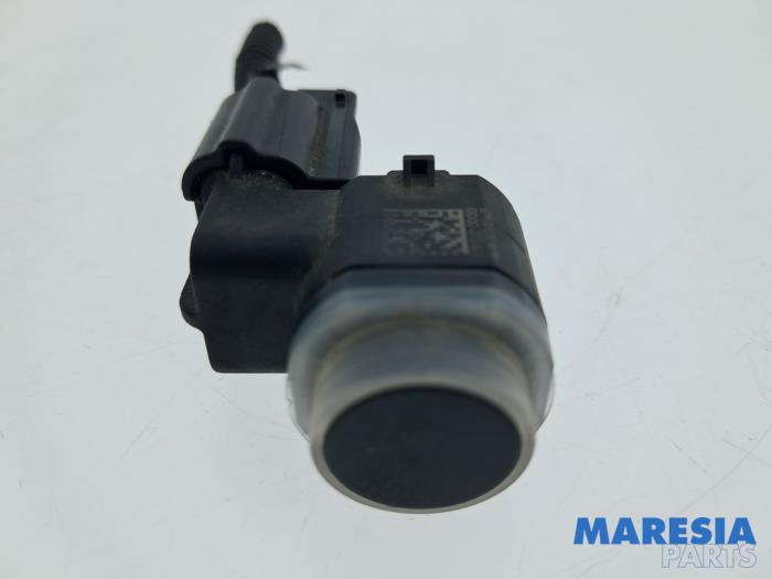 Usados Sensor PDC Renault Captur II (RJB) 1.3 Mild Hybrid 160 16V Precio € 19,50 Norma de margen ofrecido por Maresia Parts