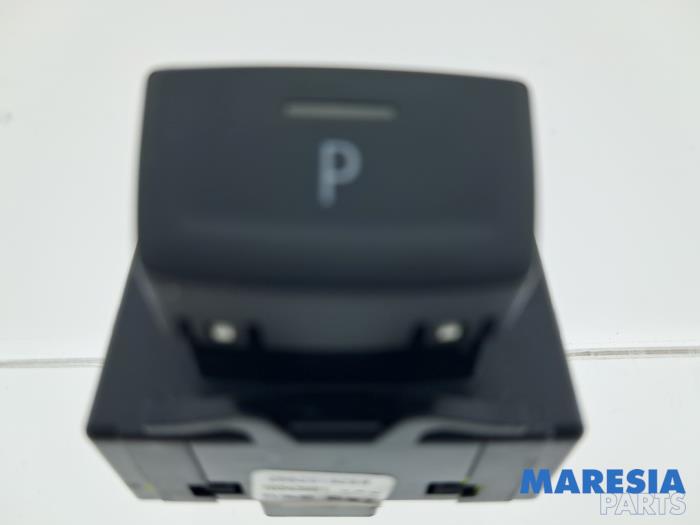 Gebrauchte Handbremse Schalter Renault Captur II (RJB) 1.3 Mild Hybrid 160 16V Preis € 29,99 Margenregelung angeboten von Maresia Parts