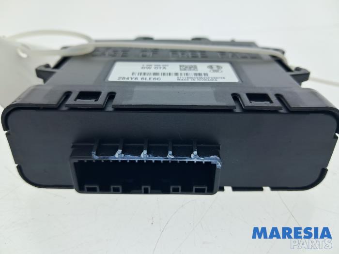 Usados Módulo Gateway Renault Captur II (RJB) 1.3 Mild Hybrid 160 16V Precio € 99,99 Norma de margen ofrecido por Maresia Parts