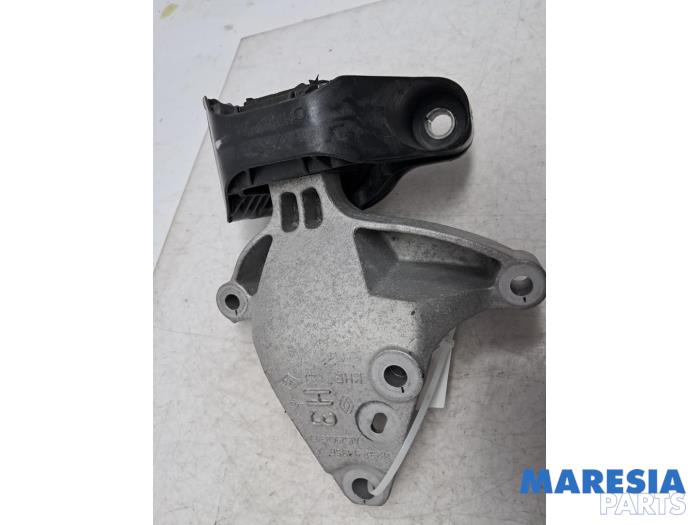 Used Engine mount Renault Captur II (RJB) 1.3 Mild Hybrid 160 16V Price € 58,50 Margin scheme offered by Maresia Parts