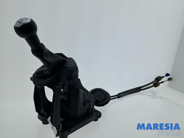 Usagé Levier de vitesse Citroen C4 Berline (NC) 1.6 16V VTi Prix € 50,00 Règlement à la marge proposé par Maresia Parts