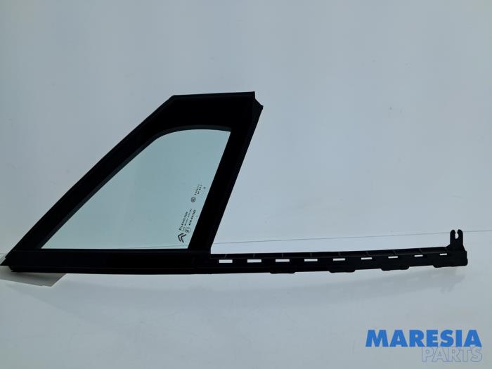 Usados Ventanilla triangular derecha delante Citroen C4 Berline (NC) 1.6 16V VTi Precio € 65,00 Norma de margen ofrecido por Maresia Parts