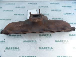 Used Exhaust manifold Fiat Scudo (220Z) 2.0 JTD 16V Price € 90,75 Inclusive VAT offered by Maresia Parts