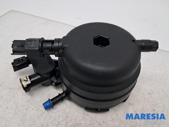Begagnade Bränslefilterhus Citroen Berlingo 1.5 BlueHDi 100 Pris € 60,44 Inklusive moms erbjuds av Maresia Parts