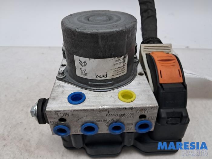 Begagnade ABS-pump Citroen Berlingo 1.5 BlueHDi 100 Pris € 254,10 Inklusive moms erbjuds av Maresia Parts