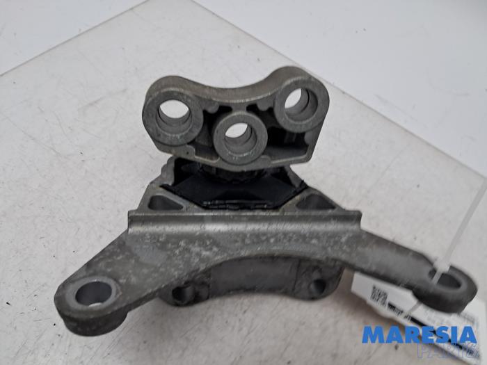 Used Engine mount Alfa Romeo Giulietta (940) 1.4 TB 16V MultiAir Price € 29,95 Margin scheme offered by Maresia Parts