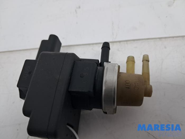 Usagé Régulateur pression turbo Peugeot 5008 I (0A/0E) 1.6 THP 16V Prix € 25,00 Règlement à la marge proposé par Maresia Parts