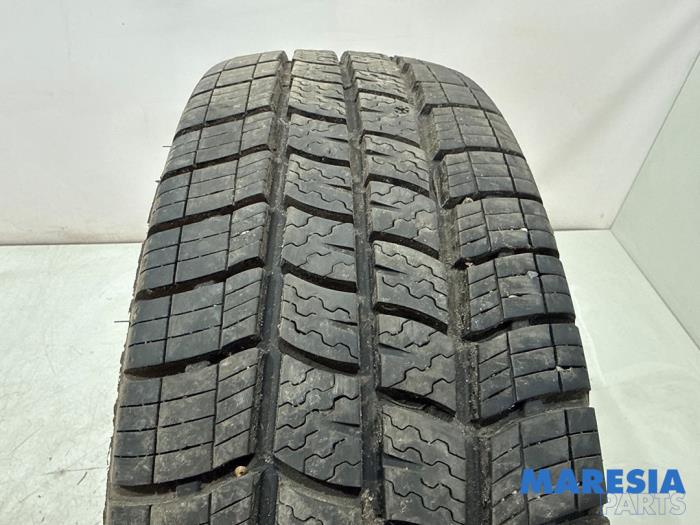 Begagnade Däck Peugeot Expert (G9) 2.0 HDiF 16V 130 Pris € 48,40 Inklusive moms erbjuds av Maresia Parts