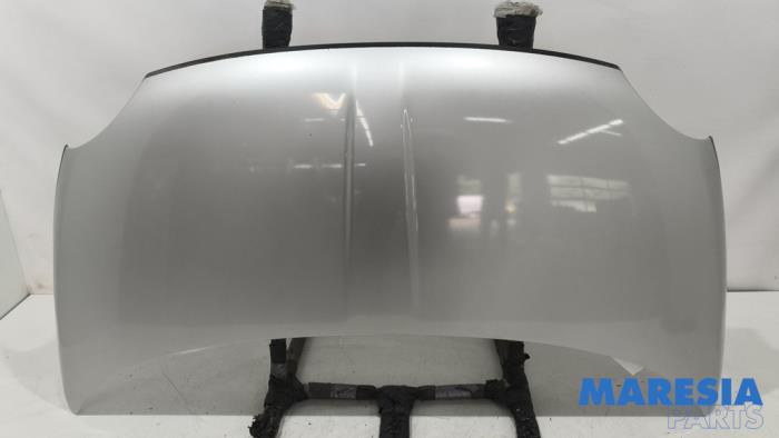 Używane Maska Fiat 500 (312) 1.2 Cena € 149,95 Procedura marży oferowane przez Maresia Parts