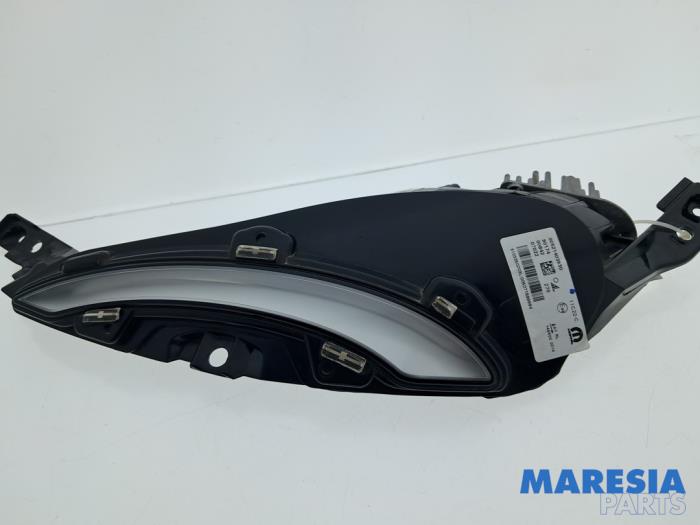 Używane Reflektor lewy Fiat 500e (332) 42 kWh 3+1 Cena € 124,99 Procedura marży oferowane przez Maresia Parts
