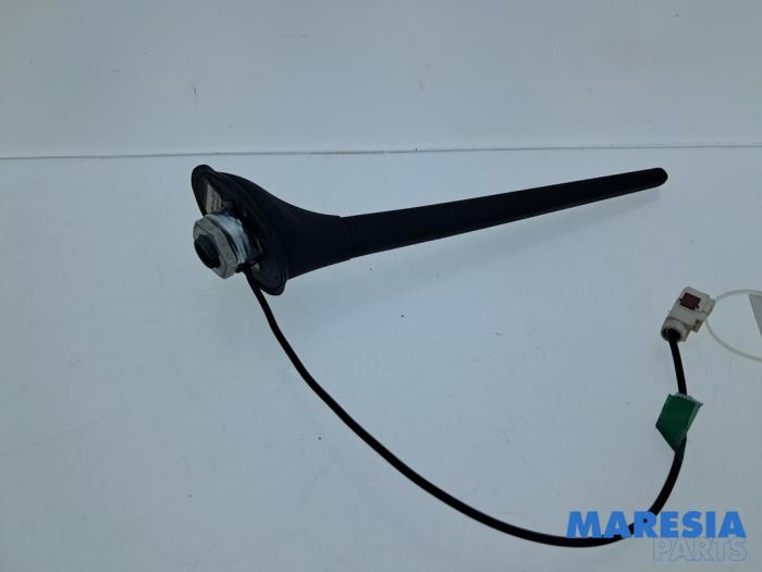 Używane Antena Alfa Romeo Giulietta (940) 1.4 TB 16V MultiAir Cena € 37,50 Procedura marży oferowane przez Maresia Parts