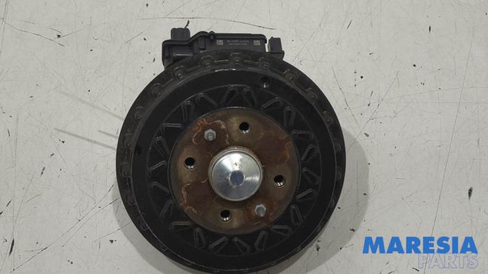 Używane Hamulec bebnowy tyl Fiat 500e (332) 42 kWh 3+1 Cena € 150,00 Procedura marży oferowane przez Maresia Parts