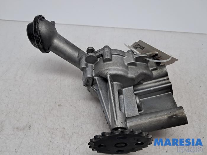 Gebrauchte Ölpumpe Renault Kangoo Express (FW) 1.5 dCi 110 Preis € 48,40 Mit Mehrwertsteuer angeboten von Maresia Parts