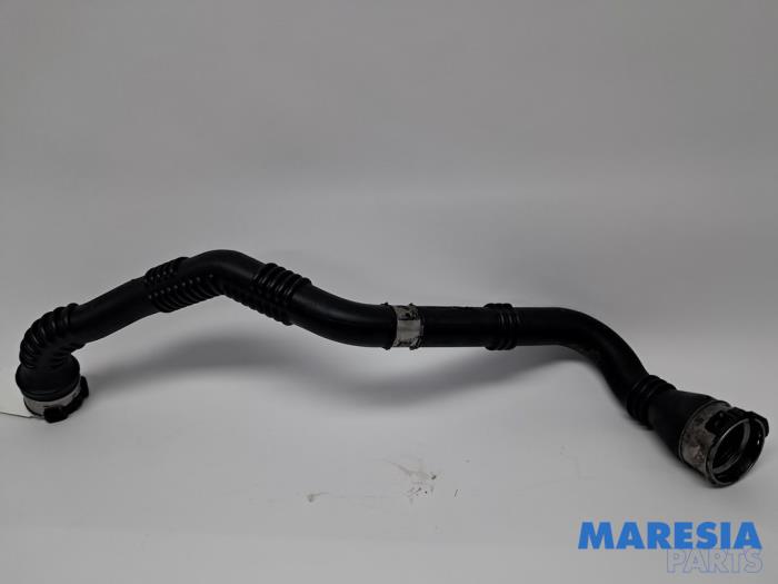 Gebrauchte Intercooler Rohr Renault Kangoo Express (FW) 1.5 dCi 110 Preis € 30,25 Mit Mehrwertsteuer angeboten von Maresia Parts