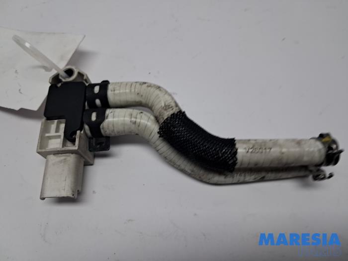 Begagnade Partikelfiltersensor Opel Vivaro 1.6 CDTI 95 Euro 6 Pris € 22,98 Inklusive moms erbjuds av Maresia Parts