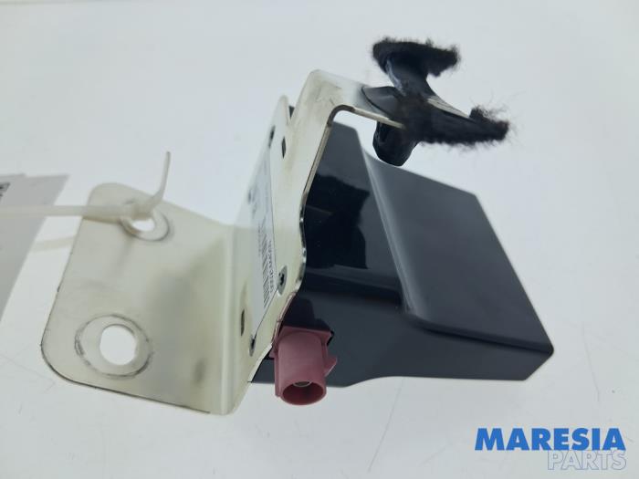 Begagnade Antennförstärkare Fiat 500e (332) 42 kWh 3+1 Pris € 29,95 Marginaltabell erbjuds av Maresia Parts