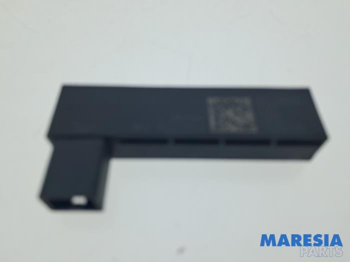 Używane Keyless Entry-Antena Fiat 500e (332) 42 kWh 3+1 Cena € 24,95 Procedura marży oferowane przez Maresia Parts