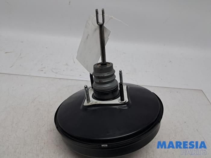 Usagé Servo frein Renault Twingo III (AH) 1.0 SCe 70 12V Prix € 89,95 Règlement à la marge proposé par Maresia Parts
