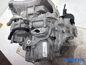 Getriebe van een Renault Megane IV (RFBB) 1.6 GT Energy TCe 205 EDC 2017