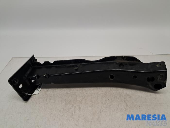 Begagnade Framdelsstöd Fiat 500e (332) 42 kWh 3+1 Pris € 77,50 Marginaltabell erbjuds av Maresia Parts