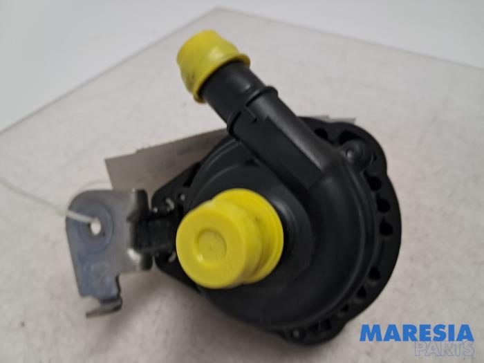 Begagnade Extra vattenpump Fiat 500e (332) 42 kWh 3+1 Pris € 59,99 Marginaltabell erbjuds av Maresia Parts