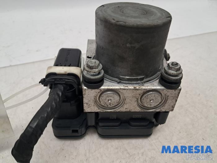 Begagnade ABS-pump Citroen C3 (SX/SW) 1.2 12V e-THP PureTech 110 Pris € 195,00 Marginaltabell erbjuds av Maresia Parts