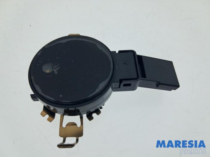 Begagnade Regnsensor Citroen C3 (SX/SW) 1.2 12V e-THP PureTech 110 Pris € 24,20 Marginaltabell erbjuds av Maresia Parts