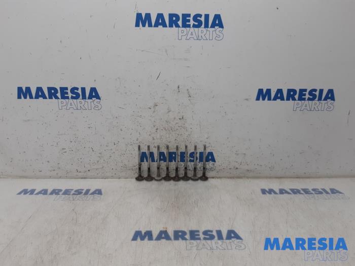 Gebrauchte Auspuffventil Alfa Romeo GT (937) 2.0 JTS 16V Preis € 40,00 Margenregelung angeboten von Maresia Parts