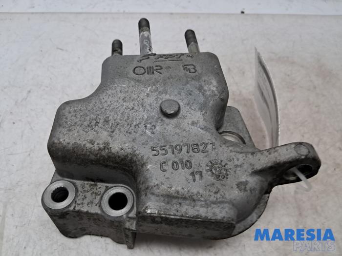 Used Engine mount Fiat 500C (312) 1.2 69 Price € 19,00 Margin scheme offered by Maresia Parts