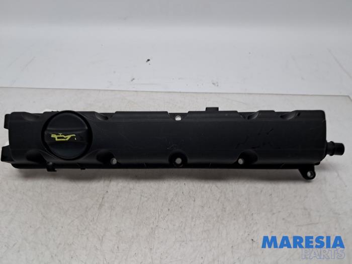 Usagé Couvercle soupapes Citroen C5 III Berline (RD) 2.0 16V Prix € 25,00 Règlement à la marge proposé par Maresia Parts