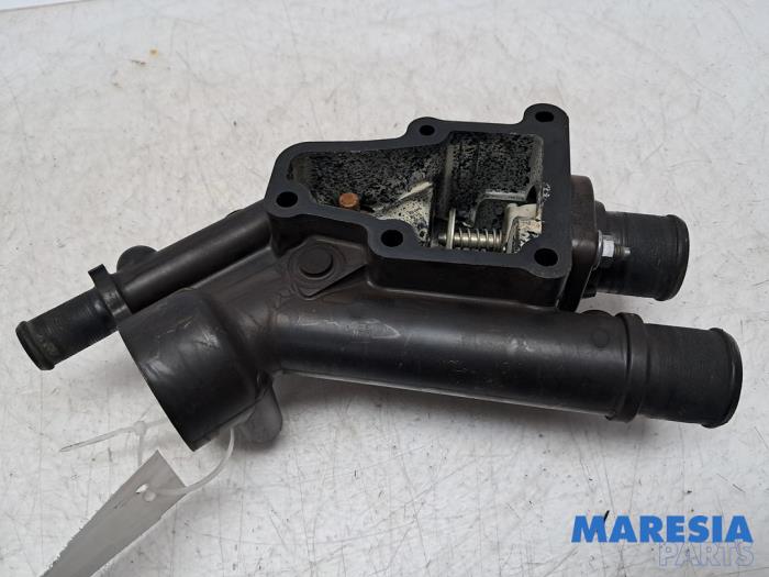 Usagé Boîtier thermostat Citroen C5 III Berline (RD) 2.0 16V Prix € 40,00 Règlement à la marge proposé par Maresia Parts