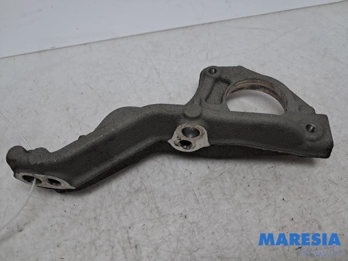 Drive shaft support bearing and bracket