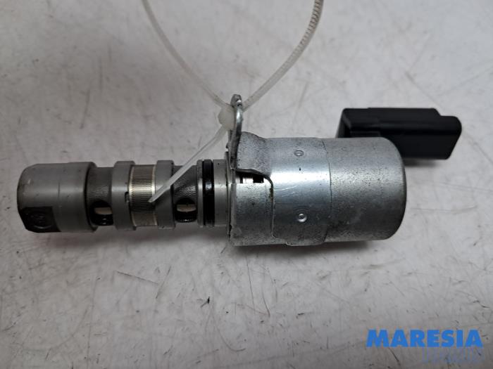 Begagnade Kamaxelsensor Citroen C5 III Berline (RD) 2.0 16V Pris € 50,00 Marginaltabell erbjuds av Maresia Parts