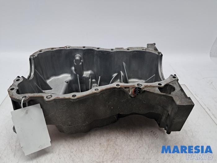 Used Sump Renault Kangoo Express (FW) 1.5 dCi 75 FAP Price € 48,39 Inclusive VAT offered by Maresia Parts