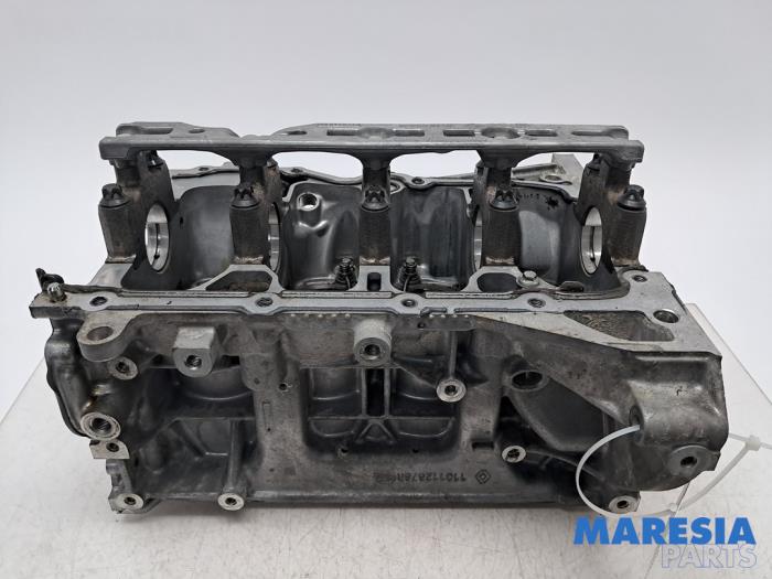 Used Engine crankcase Renault Captur I (2R) 1.2 TCE 16V EDC Price € 250,00 Margin scheme offered by Maresia Parts