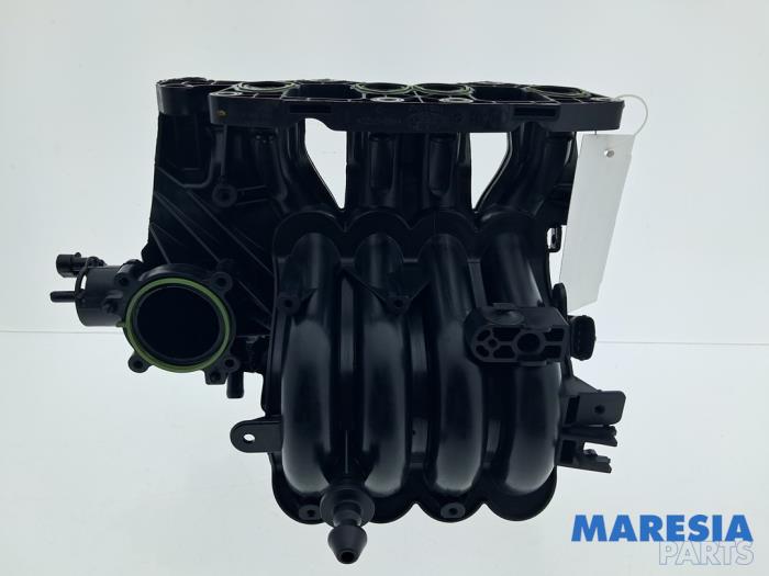 Używane Kolektor dolotowy Fiat 500 (312) 1.2 Cena € 49,00 Procedura marży oferowane przez Maresia Parts