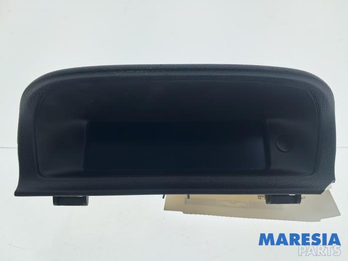 Begagnade Innerdisplay Peugeot 307 CC (3B) 2.0 16V Pris € 34,99 Marginaltabell erbjuds av Maresia Parts