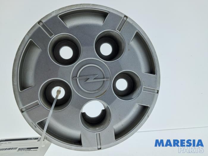 Używane Kolpak Opel Movano 2.2 D 140 Cena € 30,25 Z VAT oferowane przez Maresia Parts