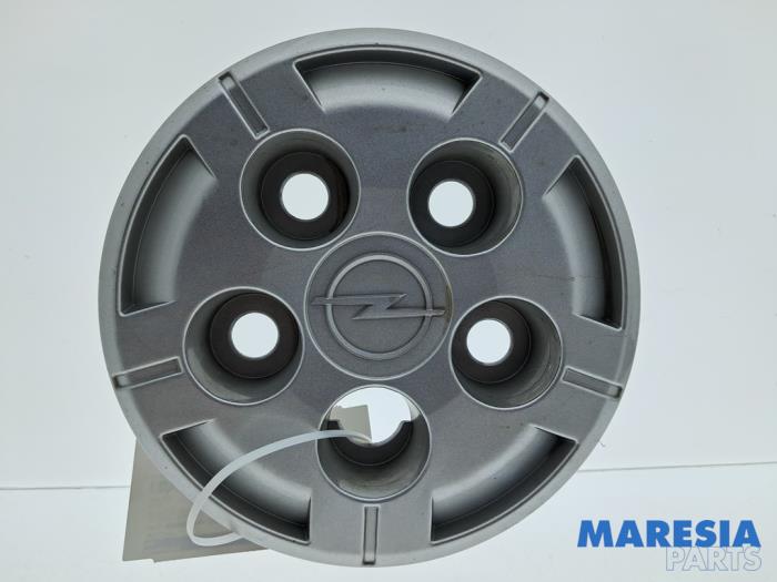 Używane Kolpak Opel Movano 2.2 D 140 Cena € 30,25 Z VAT oferowane przez Maresia Parts