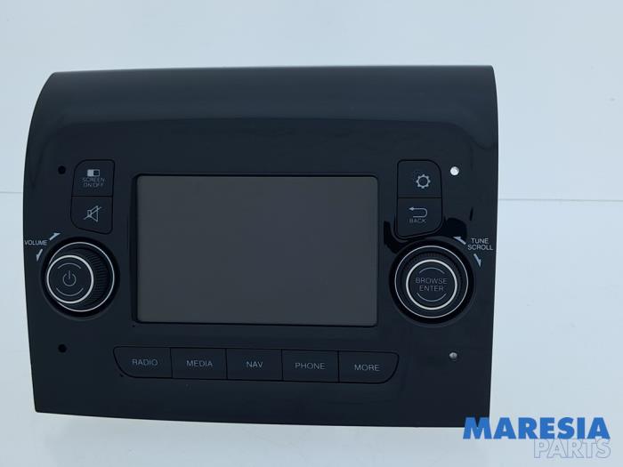 Begagnade Radio Opel Movano 2.2 D 140 Pris € 482,79 Inklusive moms erbjuds av Maresia Parts