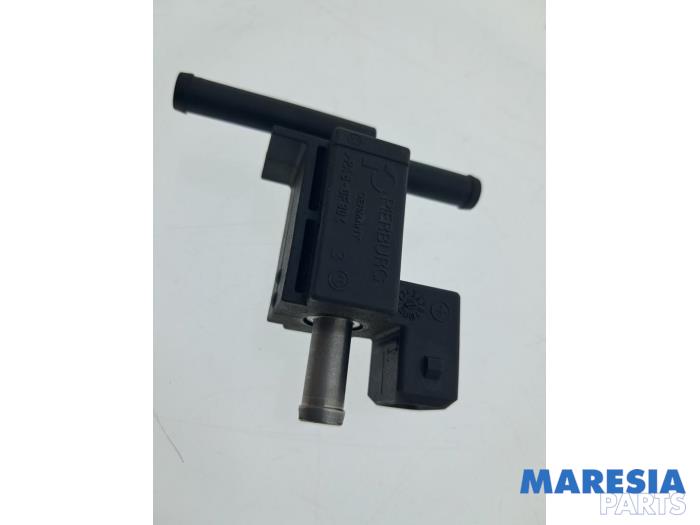 Usagé Régulateur pression turbo Renault Clio IV Estate/Grandtour (7R) 0.9 Energy TCE 90 12V Prix € 29,00 Règlement à la marge proposé par Maresia Parts