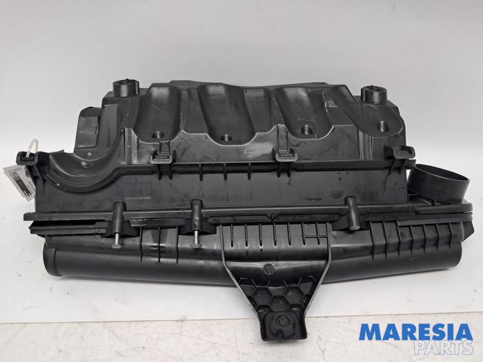 Gebrauchte Luftfiltergehäuse Peugeot 207 CC (WB) 1.6 16V Preis € 25,00 Margenregelung angeboten von Maresia Parts