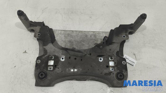 Used Subframe Renault Megane III CC (EZ) 1.4 16V TCe 130 Price € 74,00 Margin scheme offered by Maresia Parts