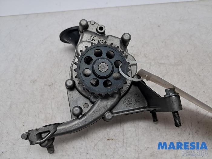 Używane Pompa oleju Citroen C3 (SX/SW) 1.2 Vti 12V PureTech Cena € 89,95 Procedura marży oferowane przez Maresia Parts
